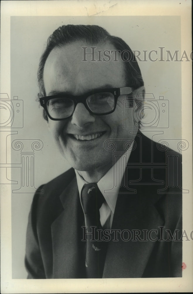 1977 Press Photo Lamar Hunt, Investor In Professional World Championship Tennis - Historic Images