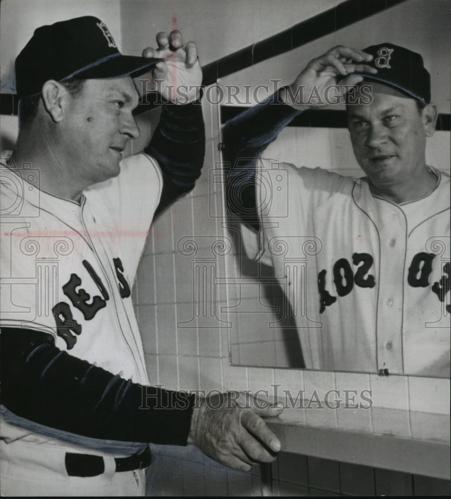 1955 Press Photo New Boston Red Sox Baseball Manager Mike Higgins Checks Uniform- Historic Images