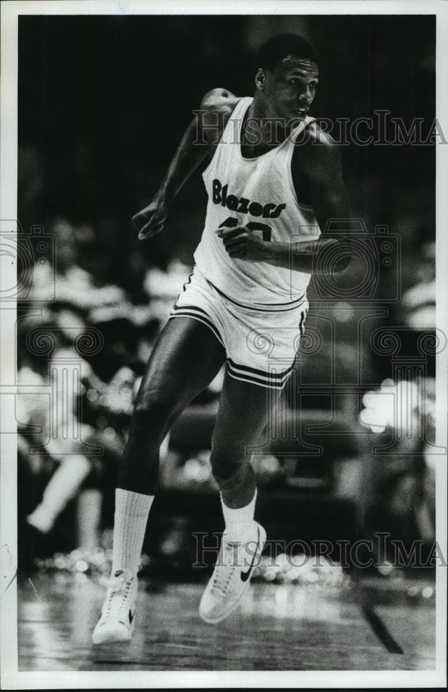 1982 Press Photo University Of Alabama-Birmingham Basketball Player Chris Giles - Historic Images