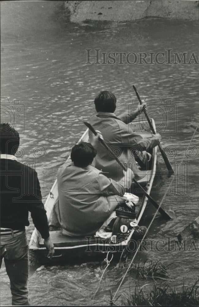 1980 Press Photo Boat Improvised At Birmingham News/Coca-Cola Golf Tournament - Historic Images