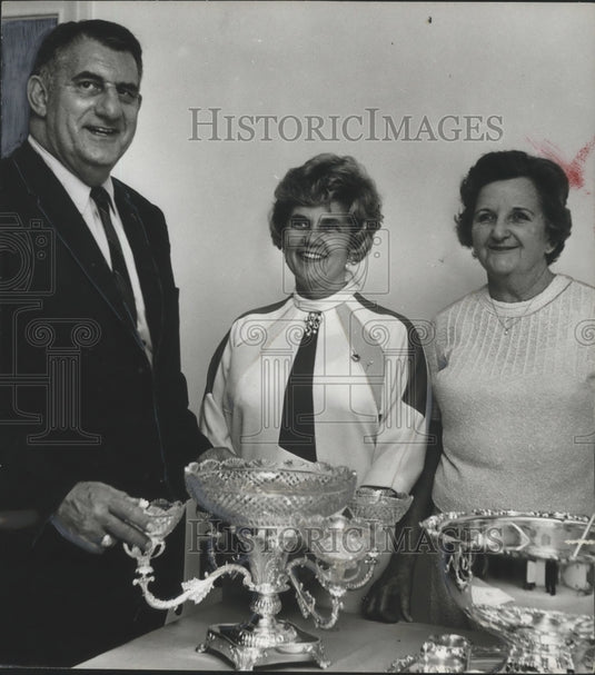 1969 Press Photo Mr Sington, Mrs Stone, Mrs Long At Arlington Home Presentation- Historic Images