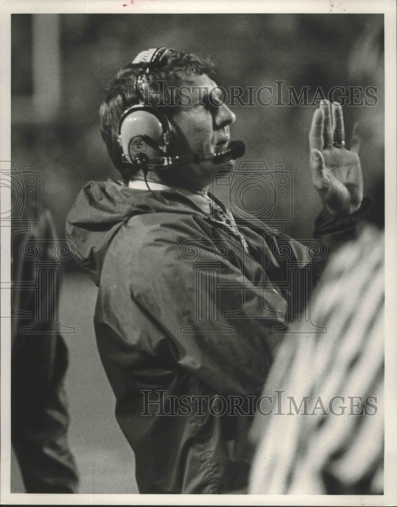 1986 Press Photo Alabama Head Football Coach Ray Perkins On Gameday Sideline - Historic Images