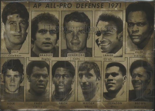 1972 Press Photo Associated Press Football All-Professional Defense Team 1971 - Historic Images