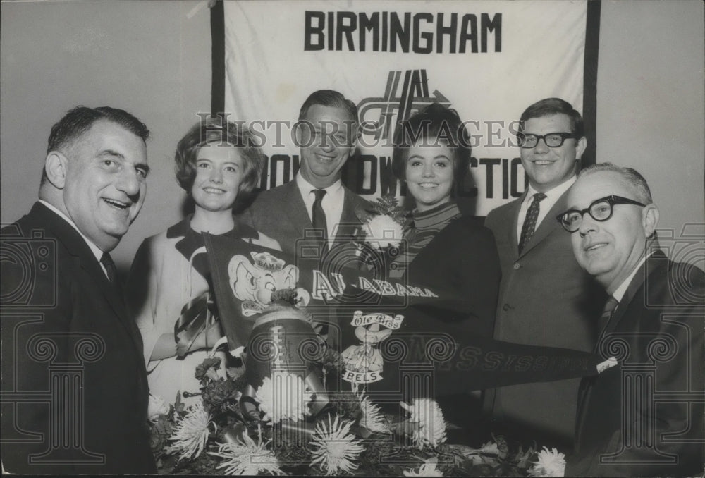 1967 Press Photo Alabamians And Misissippians At Athletic Club Football Banquet- Historic Images