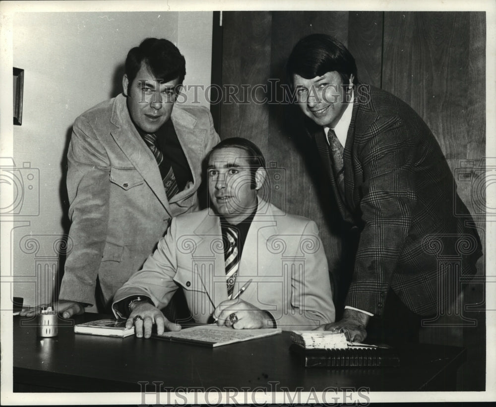 1972 Press Photo Florence State Coach Mickey Andrews with Assistant Coaches- Historic Images