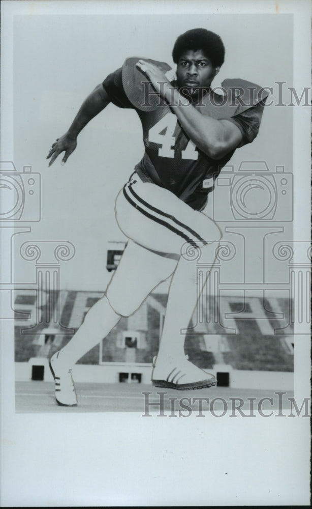 1980 Press Photo Byron Braggs, Football Player for Tide, Alabama - abns06283 - Historic Images