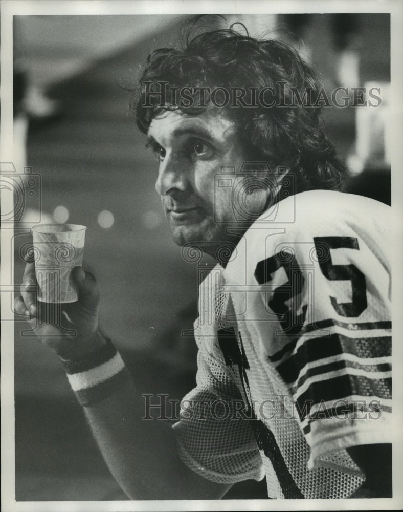 1975 Press Photo football player, Dennis Homan - abns06356 - Historic Images