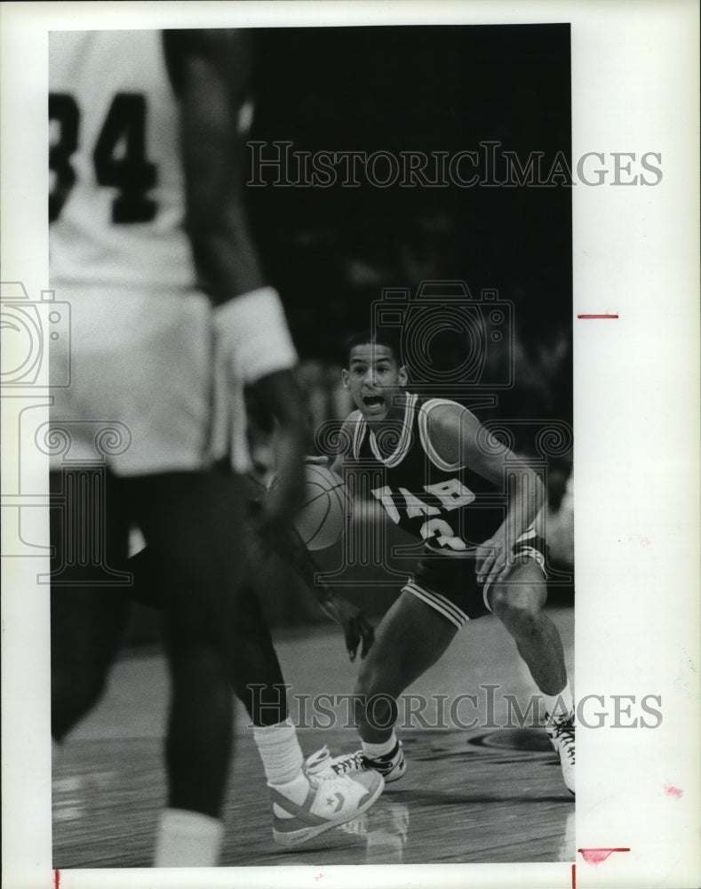 Press Photo University of Alabama Birmingham Basketball Player Barry Bearden - Historic Images