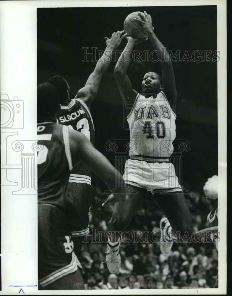 Press Photo University of Alabama of Birmingham Basketball player Larry Rembert - Historic Images