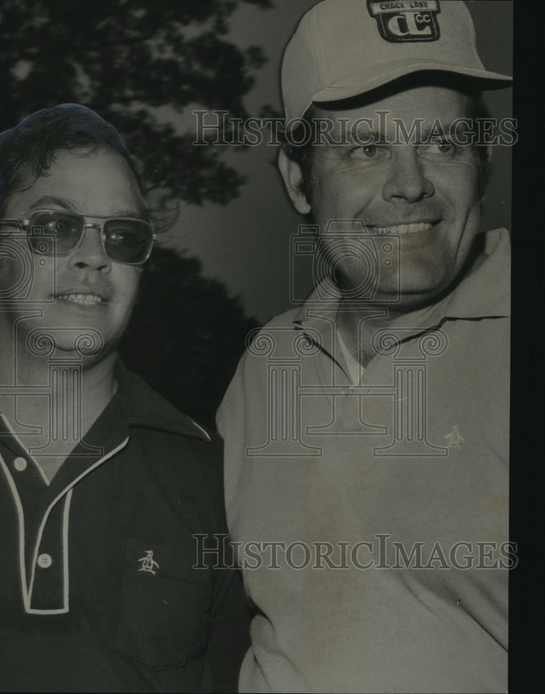 1975 Press Photo David Outland and Curtis Thatcher participate in Tournament- Historic Images