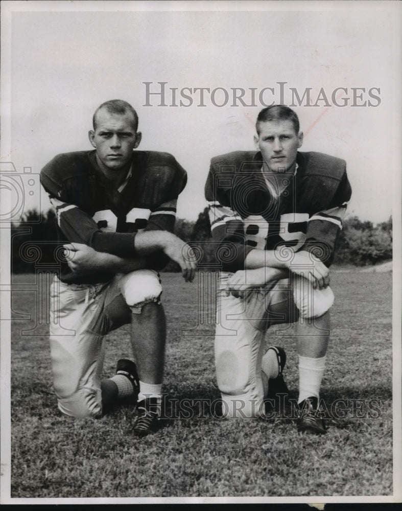 1959 Press Photo Carl Hannah &amp; Henry Prater, football players - abns06521 - Historic Images