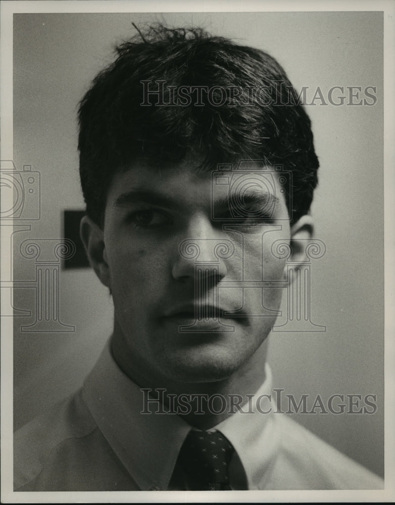 Press Photo Van Tiffin, football player - abns06961 - Historic Images