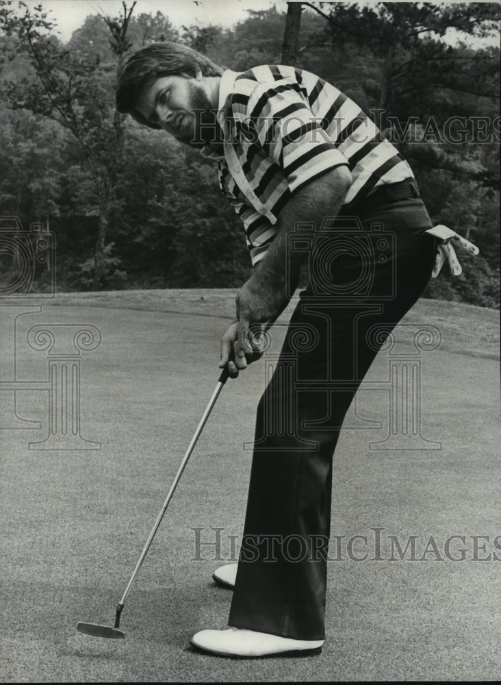 1976 Press Photo Alan Pate, Shooting for Walker Cup in Golf Tournament - Historic Images