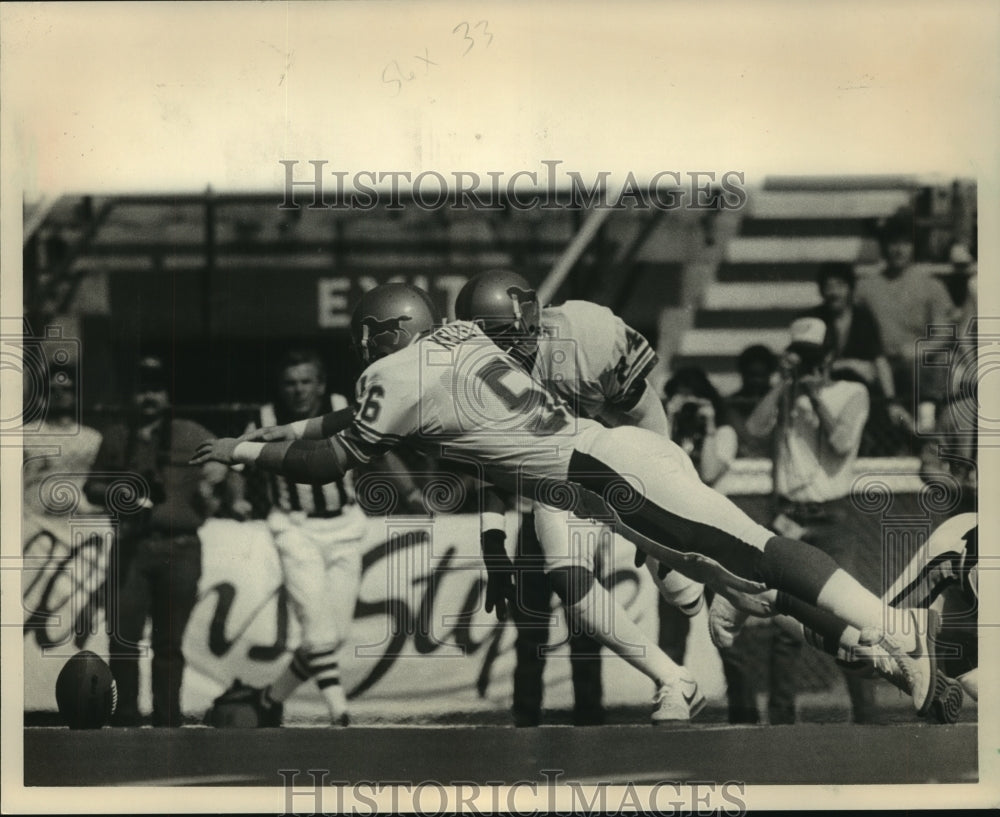 1985 Press Photo Birmingham Stallions Football Player Ken Kelley in game- Historic Images