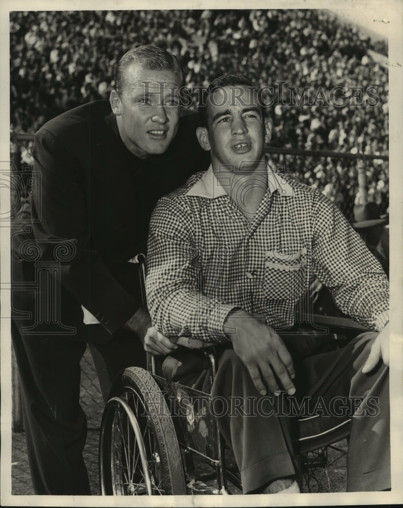 1952 Press Photo Travis Tidwell with Polio victim Billy Tucker, Football Player - Historic Images