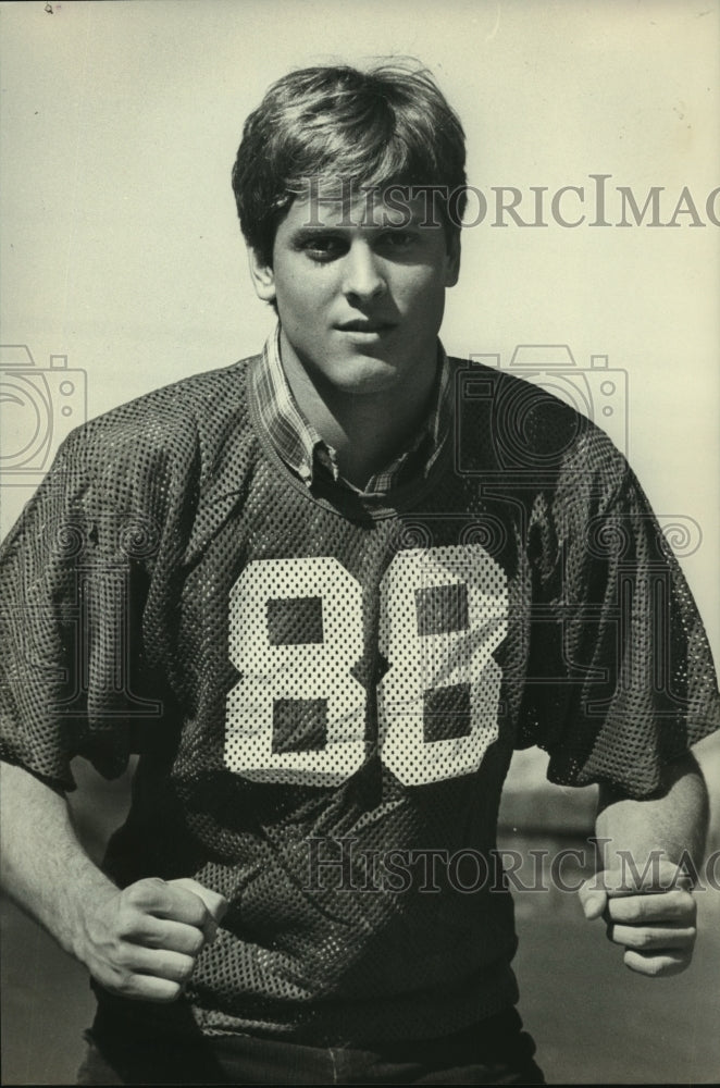 1982 Press Photo Briarwood Football Player Peter Clemens - abns07567 - Historic Images