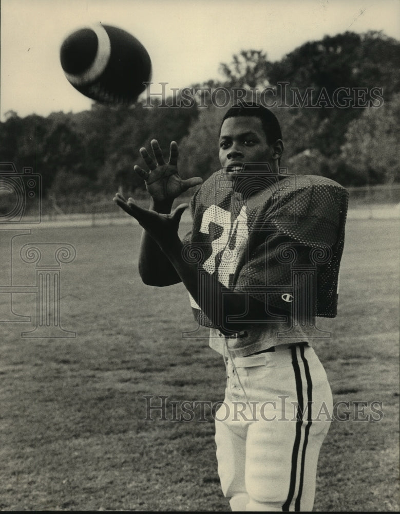 1983 Press Photo Lovell Bivins, Thompson High football player, Alabama - Historic Images