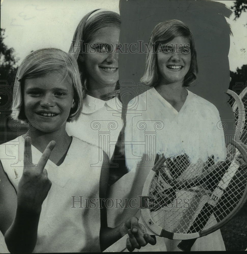 Press Photo Ann Dielen with Others, Tennis Player - abns08050 - Historic Images