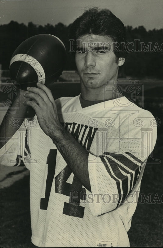 1983 Press Photo Erwin Football Player Norman Bryant - abns08120 - Historic Images