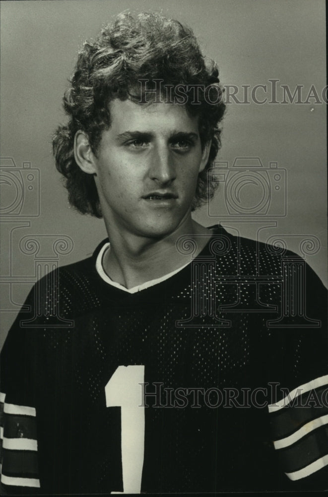 1982 Press Photo Shades Valley Football Player Neil Thasher - abns08280 - Historic Images