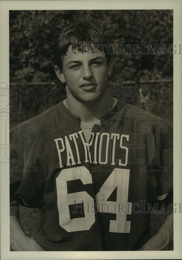 1985 Press Photo Homewood Patriots Football Player Chris Reeballs - abns08330 - Historic Images