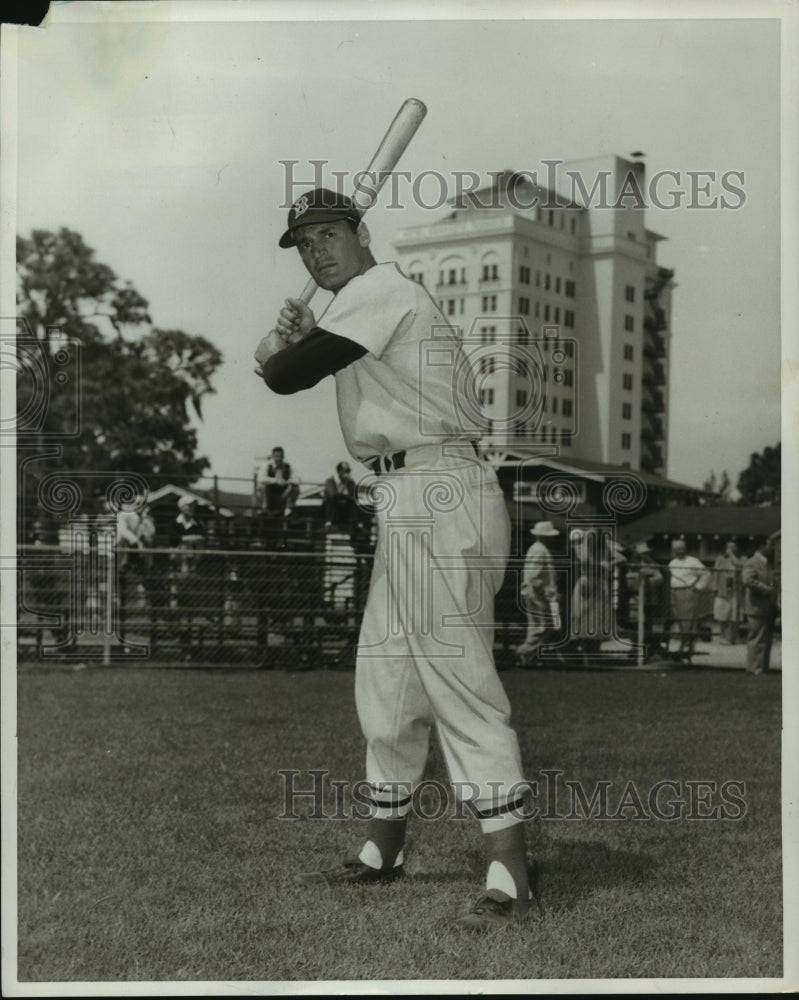 1952 Press Photo Baseball Player Walt Dropo- Historic Images