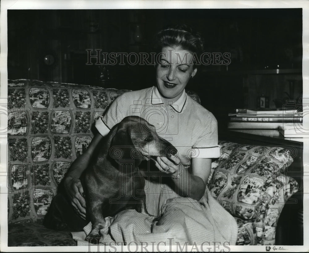 1958 Press Photo Wife of Football Coach Paul Bryant- Historic Images