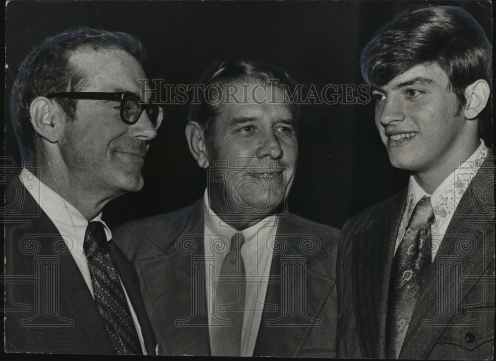 1971 Press Photo Auburn Football Ralph Jordan and Clyde Baumgartner - Historic Images