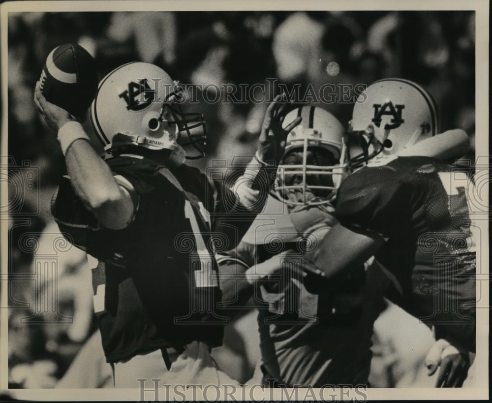 Press Photo Auburn University Football Versus Vanderbilt University - abnx01299 - Historic Images