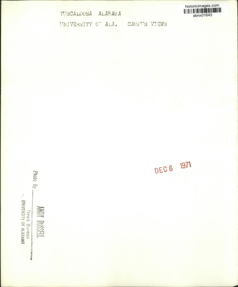 1971 Press Photo Alabama-Tuscaloosa-Student on the University of Alabama campus.