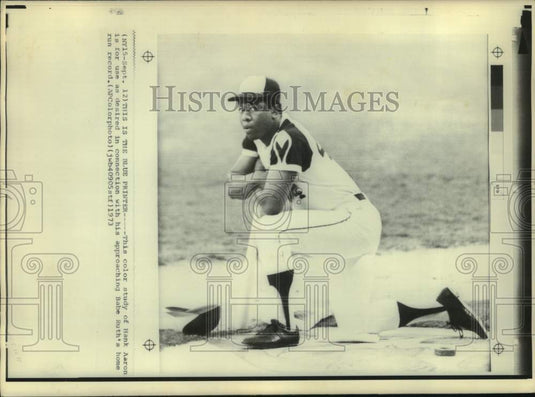 1973 Press Photo Baseball Player Henry Aaron Kneeling on Base - abnx02979 - Historic Images