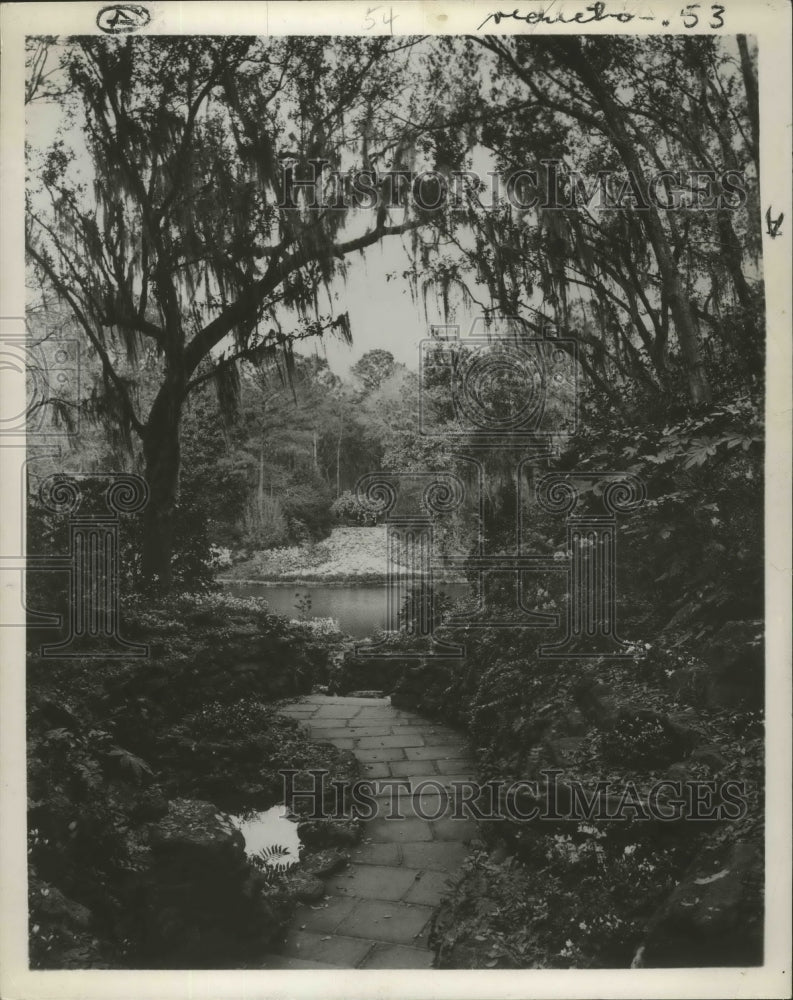Press Photo Vintage Scene at Bellingrath Gardens in Mobile, Alabama - abnz01028 - Historic Images