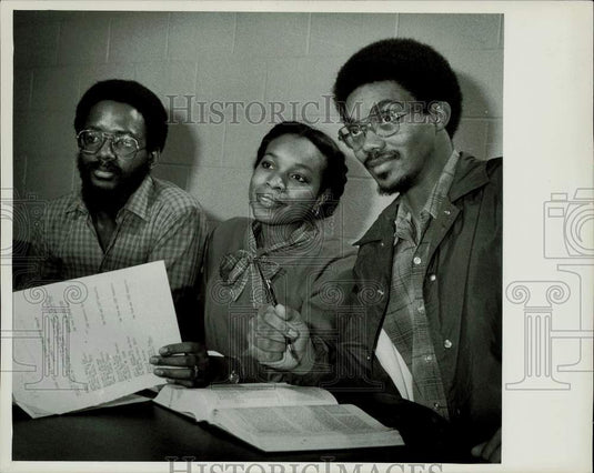 1982 Press Photo Western New England College Black Student Association Members - Historic Images