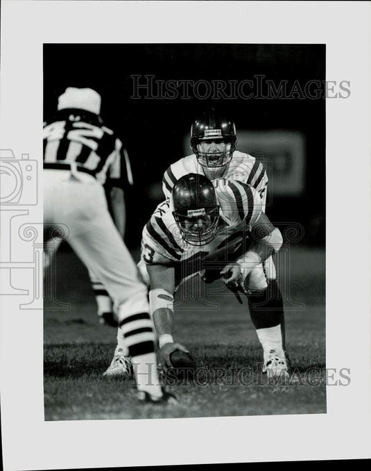 1987 Press Photo Minnesota's quarterback Rich Gannon & center Kirk Lowdermilk - Historic Images