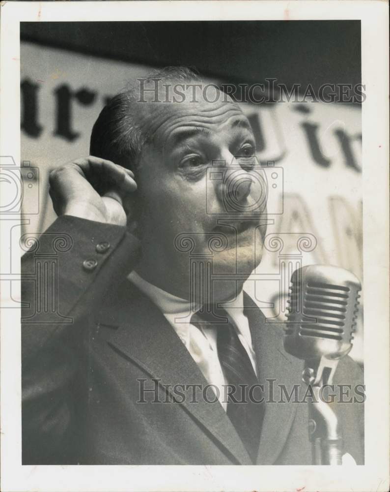 1957 Press Photo Harry Augustus Stuhldreher, football player and coach - Historic Images