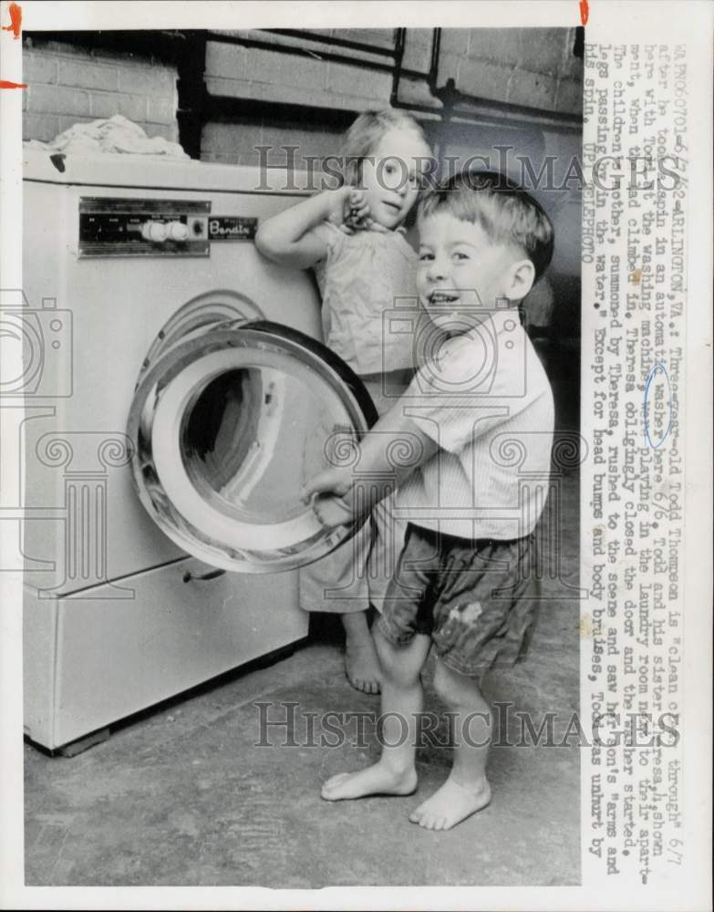 1962 Press Photo Todd and Theresa Thompson at washing machine in Arlington, VA- Historic Images