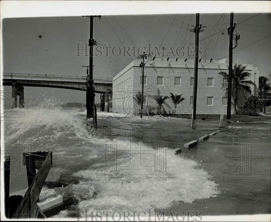 1992 Press Photo New FPL Power Station at Baker's Haulover - afa11978 - Historic Images