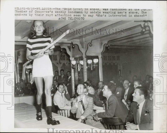 1948 Press Photo Models wearing men's shoes at fashion show in St. Louis - Historic Images
