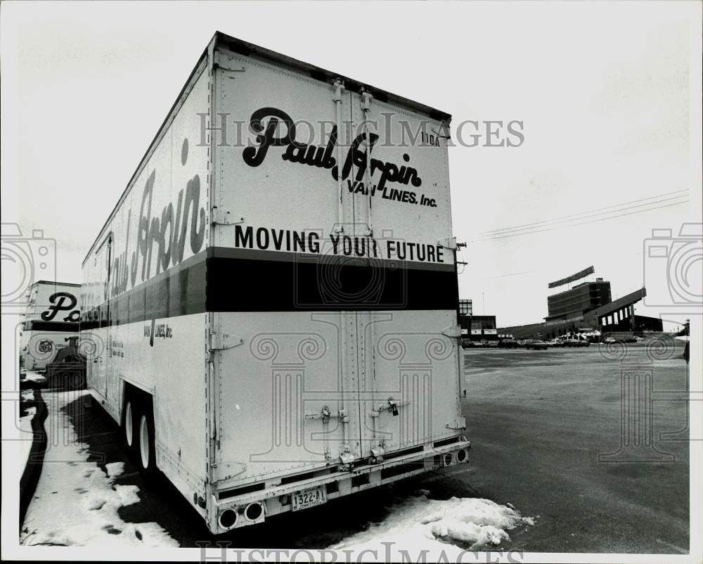 1994 Press Photo Moving vans near New England Patriots stadium in Foxboro, Mass. - Historic Images