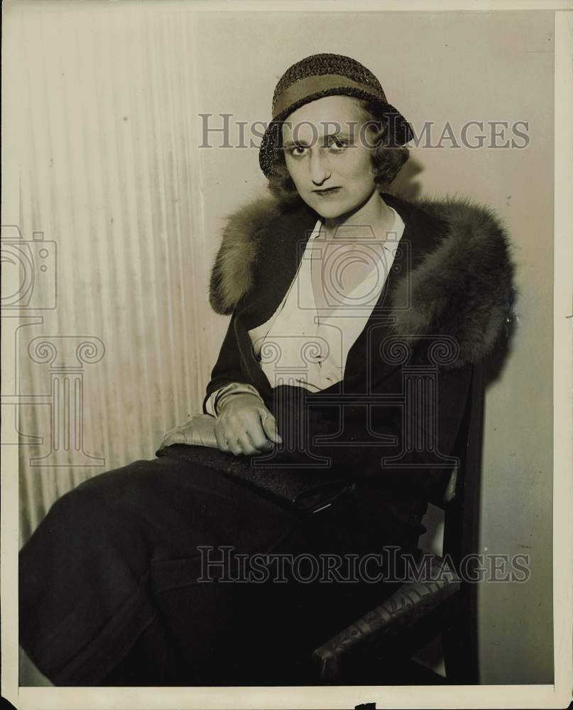 1932 Press Photo New York Charity Pageant Chairman Mary St. John - afa16957 - Historic Images