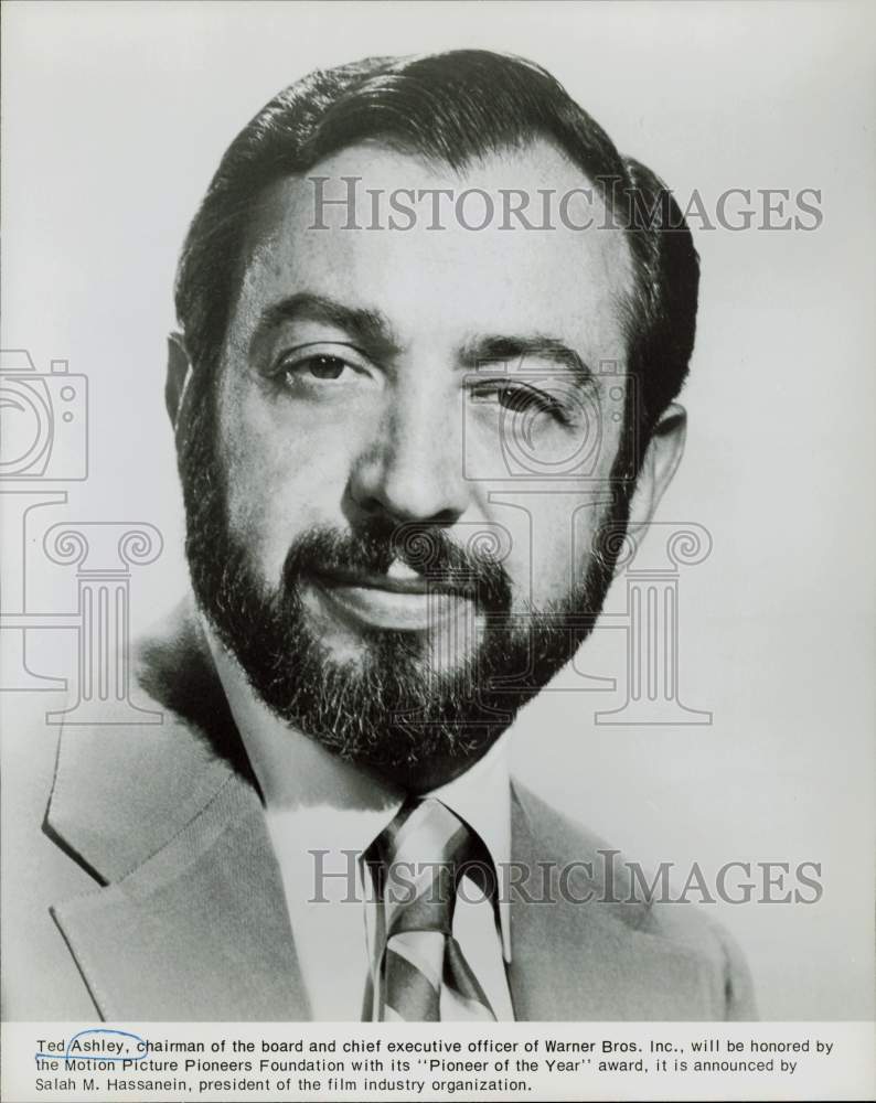 1973 Press Photo Ted Ashley will receive the Pioneer of the Year award - Historic Images