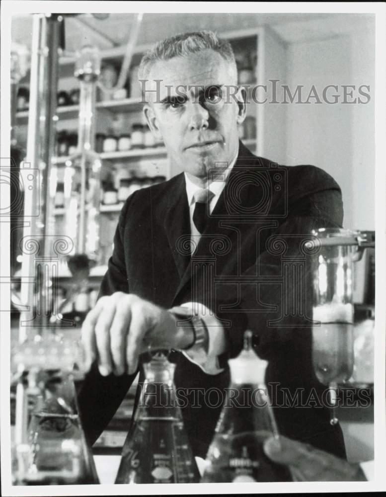 1966 Press Photo Commissioner Of Food And Drug Administration Dr. James Goddard - Historic Images