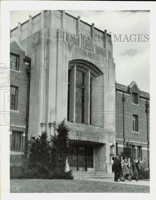 1938 Press Photo Eastern Michigan State Normal School's Charles M. Kenny Hall - Historic Images