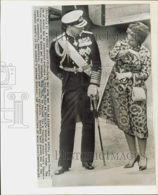 1963 Press Photo Queen Frederica chats with Prince Philip at Gatwick Airport - Historic Images