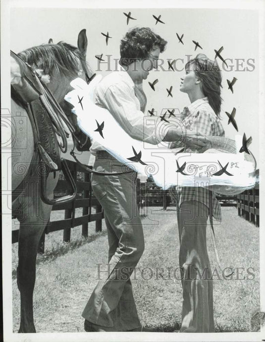 1979 Press Photo Patrick Duffy and Victoria Principal in scene from 