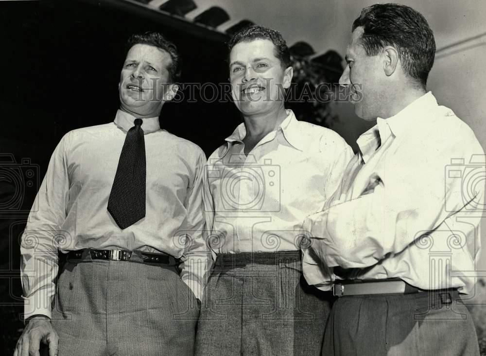 1937 Press Photo Russian crew of a trans-polar flight from Moscow to California - Historic Images