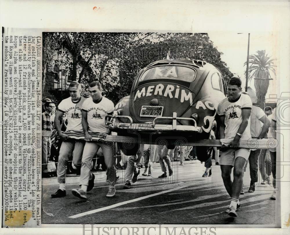 1964 Press Photo Fraternities At University Of Southern California &quot;Race&quot; Bugs - Historic Images