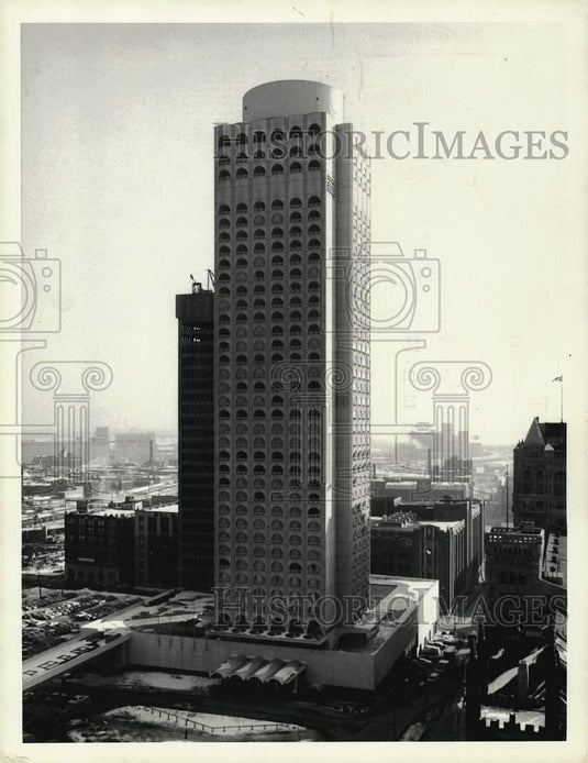 1967 Press Photo Montreal's Le Chateau Champlain Hotel - afx02544 - Historic Images
