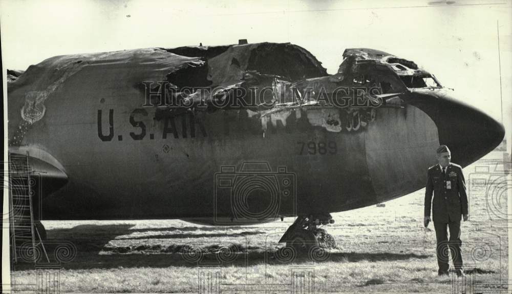 1973 Press Photo USAF Tanker damaged in a collision in Columbus, OH - afx02694 - Historic Images