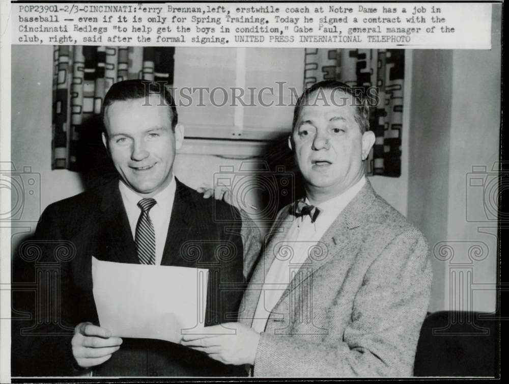 1959 Press Photo Cincinnati Reds general manager Gabe Paul and Terry Brennan- Historic Images